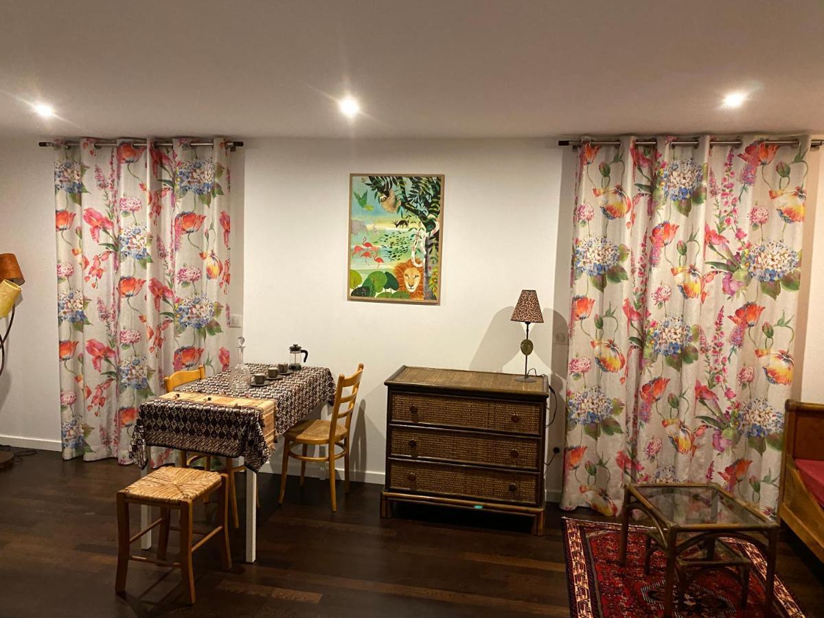 Les Cabanons Bed & Breakfast Dardilly Eksteriør bilde