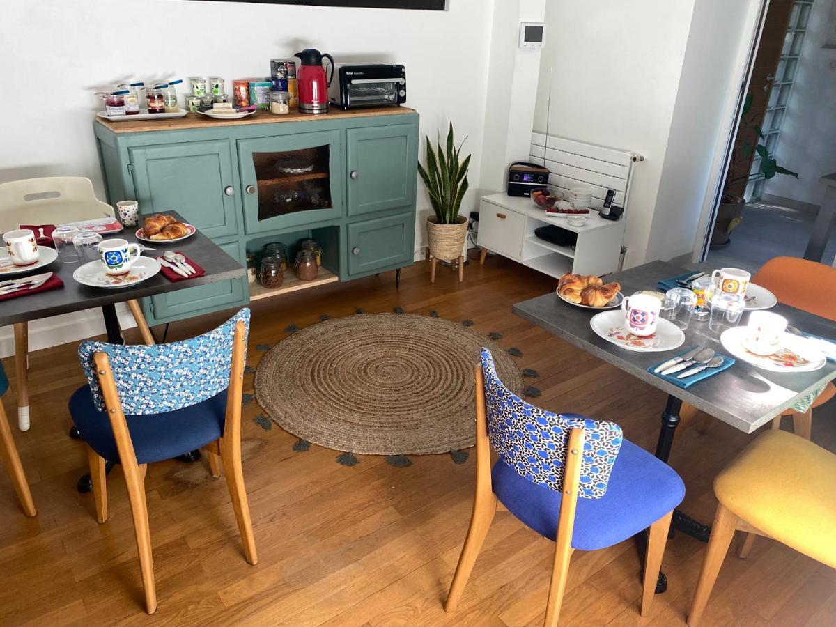 Les Cabanons Bed & Breakfast Dardilly Eksteriør bilde