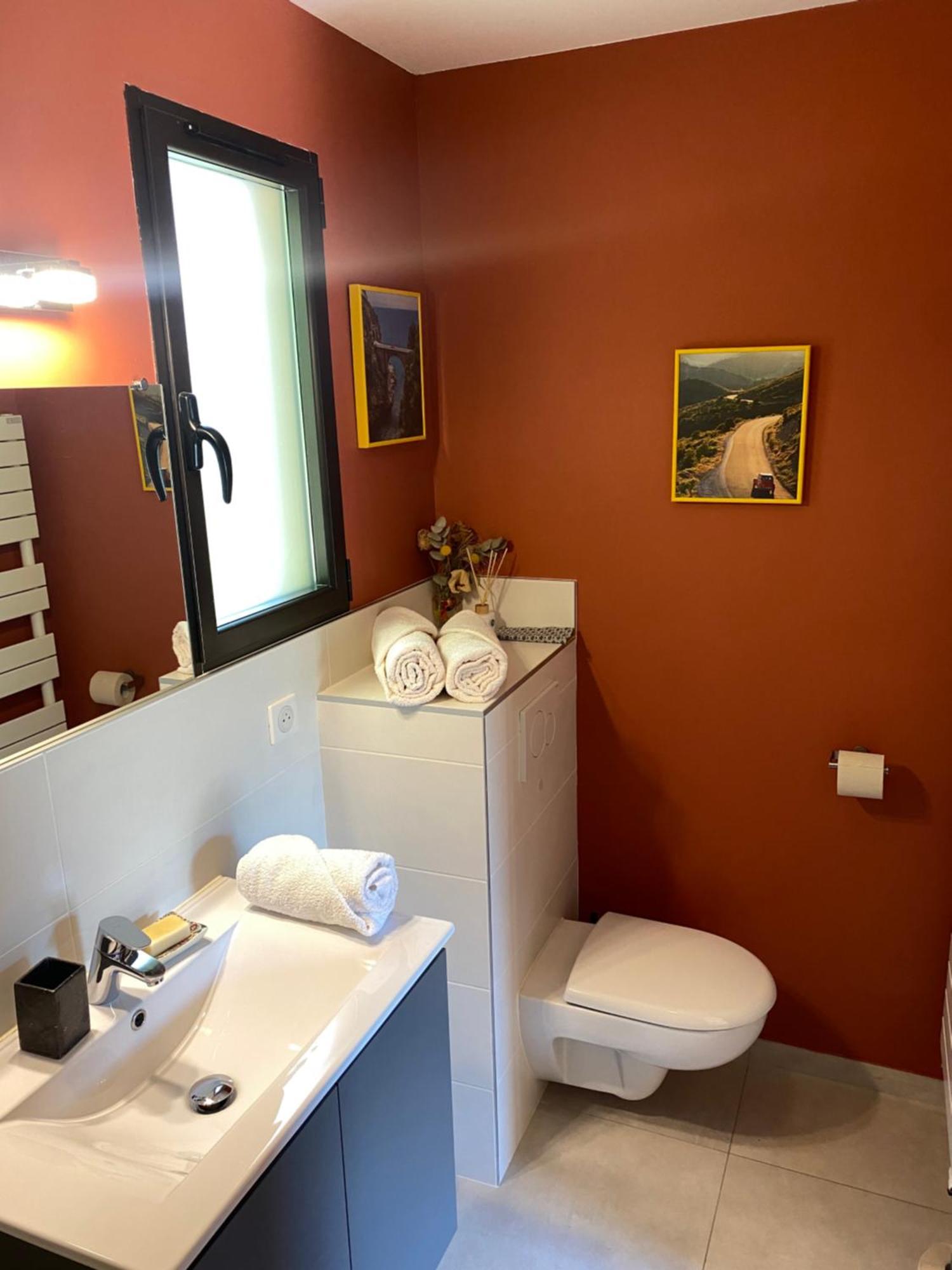 Les Cabanons Bed & Breakfast Dardilly Eksteriør bilde